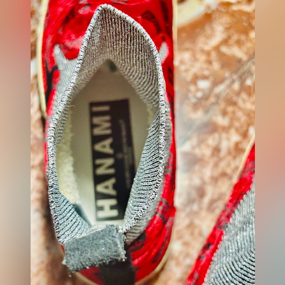 GOLDEN GOOSE DELUXE Red Velvet Pull On Socks Sneakers Size 8 fits 7.5 also - Picture 9 of 13